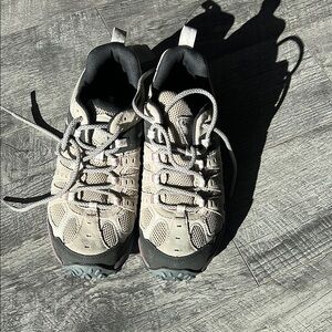 NWT MERRELL Women’s low hiker